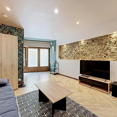 Les Volets Bleus - Confort & Charme Historique Apartment Fréjus